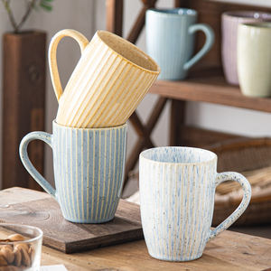 أكواب سيراميك مخططة كلاسيكية بسعة 500 مل (16.<span class=keywords><strong>5</strong></span> أونصة) مع شعار مخصص بالجملة - Product Image 3