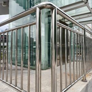 Barriera di Sicurezza Stradale in Acciaio Inox 304 Resistente alla Corrosione, Superficie Lucida Bianca Spazzolata di Grado Diamante - Product Image 3