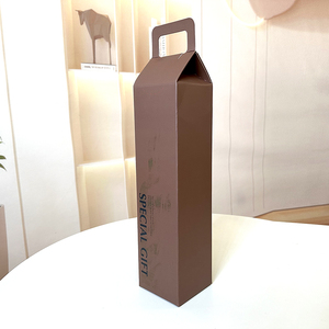 Caja <span class=keywords><strong>de</strong></span> regalo <span class=keywords><strong>de</strong></span> vino <span class=keywords><strong>de</strong></span> lujo personalizada Papel <span class=keywords><strong>de</strong></span> madera Recubrimiento UV Lámina <span class=keywords><strong>de</strong></span> laminación mate Relieve Características magnéticas Diferentes opciones <span class=keywords><strong>de</strong></span> forma - Product Image 4