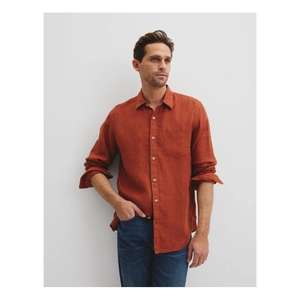 Chemise élégante pour homme au quotidien, conçue pour le bureau et les occasions décontractées, avec un tissu doux au toucher et une apparence structurée - Product Image 1