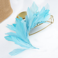 Plumes d'oie teintes de qualité supérieure, souples et flottantes, 6-8 pouces, pour décorations florales, vêtements et coiffures, directement de l'usine, HK Feathers