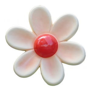 Escultura de Tulipán de Fibra de Vidrio Resistente para Exteriores, Arte Floral Personalizado de FRP para Jardín, Área Escénica, Decoración, Estatua para Fotos - Product Image 1