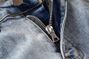 Design personalizzato Rock Revival Jeans da uomo vernice Spray Skinny svasata tye pantaloni di Jeans strappati e lavati per uomo 2023 - Product Image 4