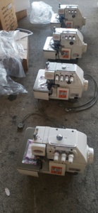 Machine à coudre <span class=keywords><strong>surjeteuse</strong></span> Siruba 737F à 3 aiguilles, d'origine chinoise et fabriquée à Taïwan, de la marque Jordon Store, en vente. - Product Image 5