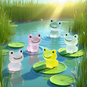 Mini figurines de grenouilles lumineuses qui brillent dans le noir en résine pour micro-terrariums, paysages de mousse, aquariums et jeux cachés - Product Image 4