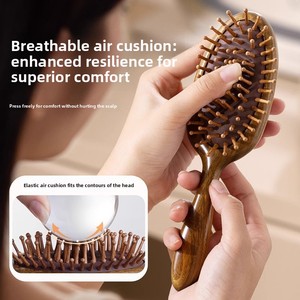 Peine de masaje de doble cara con cojín de aire y peine de madera de sándalo para el cuidado del cuero cabelludo, anticaída del cabello y salud del meridiano de la cabeza - Product Image 4