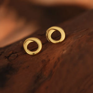 ต่างหูแฟชั่นแบบติดหู สแตนเลส 316L ชุบทอง PVD ทนทาน เป็นมิตรต่อสิ่งแวดล้อม - Product Image 3