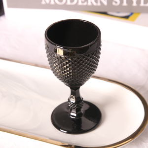 Pequeño MOQ hecho a máquina Textura clásica Vidrio <span class=keywords><strong>de</strong></span> 100ml con calcomanías <span class=keywords><strong>de</strong></span> borde dorado Soda Lime Black Sherry Color Colores personalizados Precio barato - Product Image 5