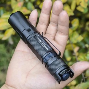 Перезаряжаемый тактический фонарь XHP35 HD 2000 лм с аккумулятором 18650 для кемпинга и самообороны - Jetbeam TH10R - Product Image 1