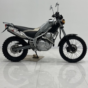 Motocicleta Yamaha Tricker <span class=keywords><strong>250</strong></span> Magician de 249cc, Refrigerada por Aire, SOHC, Monocilíndrica, 5 Velocidades, Manual, Todoterreno, Urbana, para Acrobacias y Desplazamientos - Product Image 1