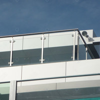 PRIMA Garde-corps en verre sans cadre, balustrade en verre trempé, garde-corps en verre, poteau en acier inoxydable, main courante de balcon moderne, sur mesure