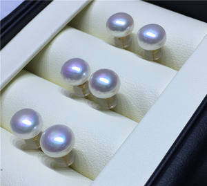 <span class=keywords><strong>Orecchini</strong></span> <span class=keywords><strong>in</strong></span> <span class=keywords><strong>Oro</strong></span> Giallo Puro 18K con Perla d'Acqua Dolce Naturale Autentica da 8-9mm di Grado 3A - Product Image 4