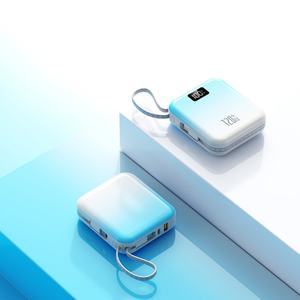 Mini batterie externe 10000 mAh avec logo personnalisé, charge rapide PD22.5W, affichage numérique et câbles, idéale pour les cadeaux d'affaires - Product Image 3