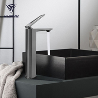 Robinetterie de salle de bains de luxe moderne Robinet d'eau de lavage Mélangeur en laiton Lavabos Robinet de lavabo