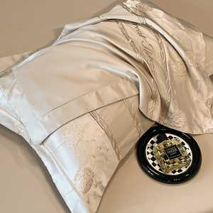 Toptan lüks altın jakarlı nakış nevresim takımı yumuşak pürüzsüz rahat otel ev 4 adet nevresim yatak örtüsü seti - Product Image 6