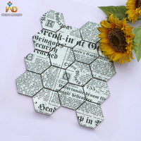 WEIDE Carreaux de mosaïque hexagonaux modernes en aluminium motif journal britannique Décoration murale en métal pour murs intérieurs de cuisine