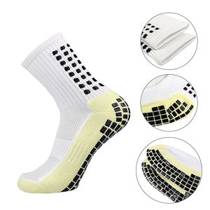 2023 nouveaux hommes femmes Double face adhésif sport Football chaussettes Silicone antidérapant poignée cyclisme sport Football chaussettes - Product Image 4