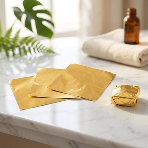 Feuilles de papier d'aluminium gaufré brillant doré de qualité alimentaire, pré-découpées 10x10cm, pour chocolat artisanal (vente en gros) - Product Image 4