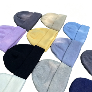 Berretti Invernali Personalizzati in Acrilico 100% Lavorati a Maglia OEM, Cappelli con Risvolto Stampati Digitalmente, Fornitura all'Ingrosso di Abbigliamento Promozionale - Product Image 1