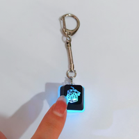 Porte-clés personnalisé en forme de capuchon de clavier, gravé au laser, avec éclairage, compatible avec les interrupteurs de pression, bouton de clavier personnalisable, capuchon de clavier anti-stress, fidget clicker