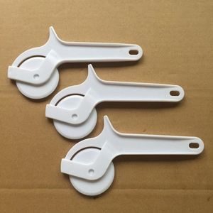 Factory Custom Logo 6 Inches Disposable Round Pizza Fork Food Grade <b>Plastic</b> Pizza <b>Wheel</b> Slicer - Product Image 4