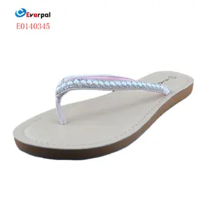 Ladies Suede Upper Rhinestone Decorated Flip Flops Shoes For Outdoor Beach