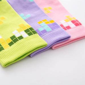 Chaussettes de sport unisexes à imprimé <span class=keywords><strong>Tetris</strong></span> rétro - Chaussettes mi-mollet respirantes à haute élasticité pour le streetwear et la salle de sport - Product Image 5