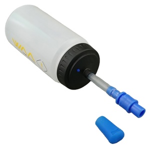 Échantillon gratuit personnalisé bouteille d'eau de sport de cyclisme souple de 750ml avec bouteille sport à presser légère et en plastique pour vélo - Product Image 1