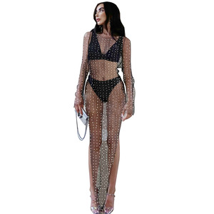 Venta al por mayor de las mujeres sudaderas con capucha de ganchillo malla de diamantes de imitación perla pegatinas de malla de diamantes transparentes vestidos largos - Product Image 1