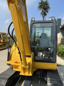 Excavatrice Komatsu PC56-7 PC55MR PC35 PC30MR 5 tonnes d'occasion en stock à vendre Livraison mondiale PC55MR-2 PC60-7 - Product Image 5