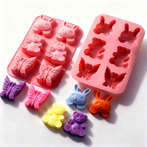 Stampo in Silicone Riutilizzabile a 6 Cavità con Forme di Animali Diverse per Cioccolato, Caramelle Gommose, Torte, Dessert e Resina - Product Image 1