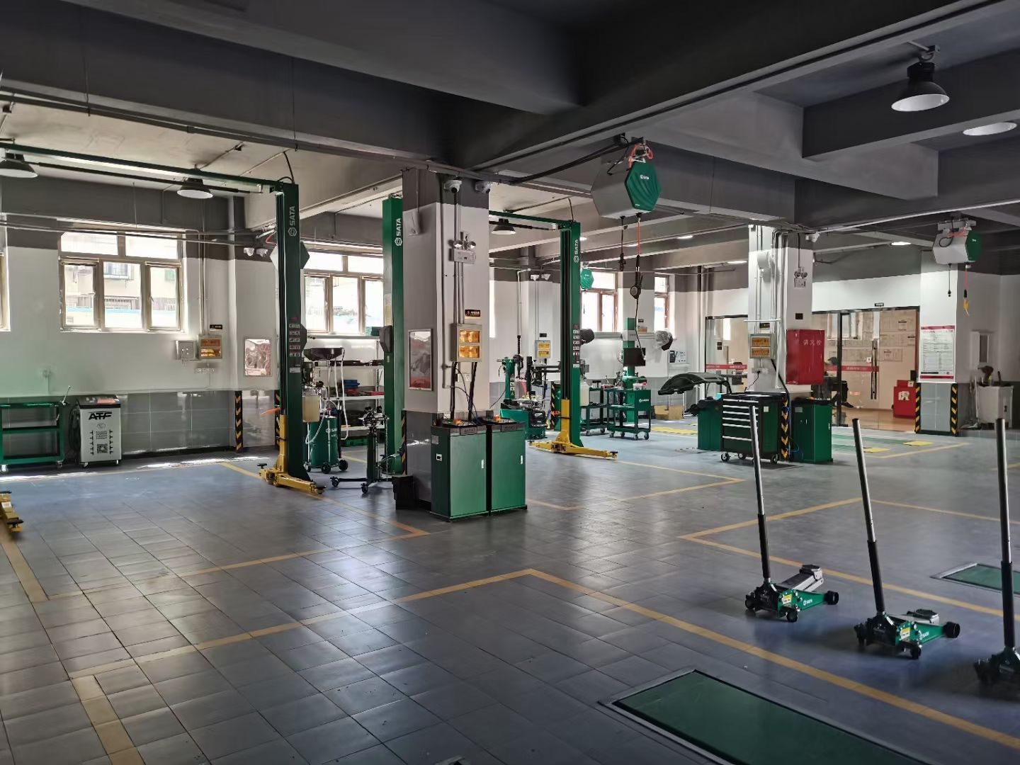 SATA AE5002+AE5831+AE5821+AE5841 car maintenance equipment solution