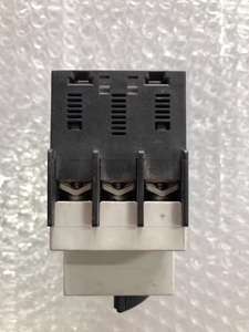 Disjoncteur d'origine 3RV1021-1JA10 avec une garantie d'un an en stock - Product Image 5