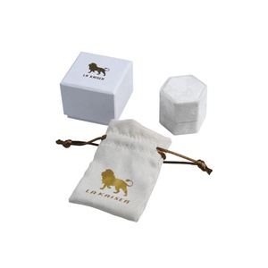 Hot selling hexagon cream velvet ring box with pouch box jewelry ring case for ring