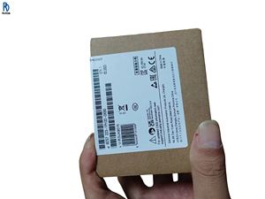 Module d'entrée/sortie numérique 6ES7223-1PH32-0XB0, 8DI 8DO, pour système de contrôle d'automatisation industrielle, en stock en grande quantité, neuf - Product Image 1