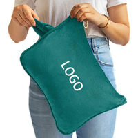 Couverture de voyage compacte en tricot 100 % polyester, nouveau design, style vintage, avec oreiller intégré, légère et portable, pour toutes les saisons, idéale pour les compagnies aériennes.