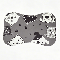 SHNYGO Tapis d'alimentation pour animaux de compagnie en PVC, imperméable et antidérapant, pour chien et chat, 40x60cm, imprimé de dessins animés mignons, facile à nettoyer, tapis de sol