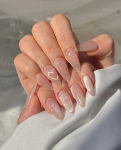 Set de Uñas Postizas Listas para Usar, Bellamente Empaquetadas en Caja de Exhibición, Regalo Perfecto para Amantes del Arte de las Uñas y Amigos - Product Image 3
