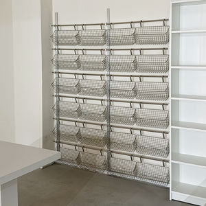 Étagère murale en fil d'acier au carbone à 5 niveaux, design moderne, pour présentation de pain, avec porte-étiquettes et bacs de rangement organisés - Product Image 3