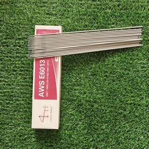 <span class=keywords><strong>Electrodo</strong></span> de Soldadura de Arco de Acero Dulce AWS E6013 7018 <span class=keywords><strong>6018</strong></span> AWS E6013 Marcas de Electrodos de Soldadura Golden Bridge / E7018 Hierro Fundido - Product Image 1