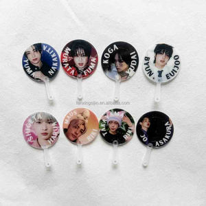 Éventail en plastique de 5 cm personnalisé avec impression d'image Kpop, mini-picket Kpop, idéal pour les goodies de concert Kpop - Product Image 2