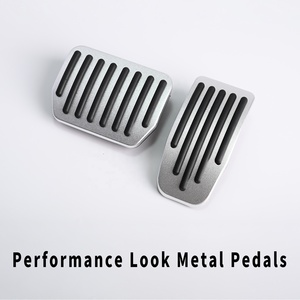 Couvre-pédales de frein et d'accélérateur en aluminium sans rebord pour <span class=keywords><strong>Tesla</strong></span> Model 3/Y Juniper Highland Performance - Product Image 2