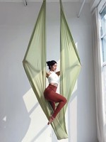 Vente en gros directe usine : Hamac de yoga 5x2,8m épaissi, élastique, anti-gravité, unisexe, multi-régions, transfrontalier