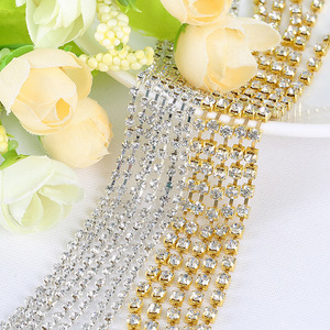 Cadena de Diamantes de Imitación con Base Cuadrada Plateada/Dorada de 2-8mm, Accesorio Decorativo DIY - Product Image 1