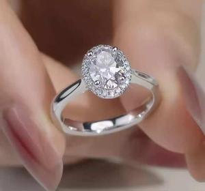 Anillo de Diamante Moissanita de Plata de Ley 925 de Primera Calidad para Boda, Compromiso, Aniversario y Colección de Joyería Fina - Product Image 2