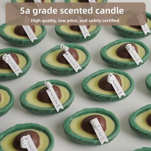 Bougie parfumée artisanale en forme d'avocat à la sauge et au sel de mer - Cadeau idéal pour les fêtes et la décoration de la maison - Product Image 4