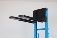 Prix usine 1T auto chargement électrique empileur lumière bleue échelle monté sur camion atteindre conteneur empileur chariot élévateur Portable