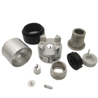 Supports métalliques sur mesure en acier inoxydable 304 et alliage d'aluminium, usinés CNC, finition anodisée colorée par électroérosion à fil, MOQ 1 pièce, 100 % contrôle qualité