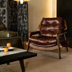 Sillón Retro de Madera Maciza con Reposabrazos de Cuero y Cojín Acolchado Grueso para Hogar, Oficina u Hotel - Product Image 4