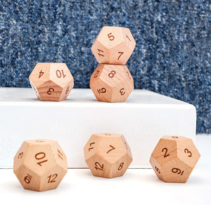 <span class=keywords><strong>Dés</strong></span> en bois personnalisés <span class=keywords><strong>à</strong></span> <span class=keywords><strong>12</strong></span> <span class=keywords><strong>faces</strong></span> avec logo gravé, cadeaux pour la nourriture, le cinéma, les soirées romantiques, Noël, <span class=keywords><strong>dés</strong></span> en bois <span class=keywords><strong>à</strong></span> <span class=keywords><strong>12</strong></span> <span class=keywords><strong>faces</strong></span> pour jeux de table - Product Image 3